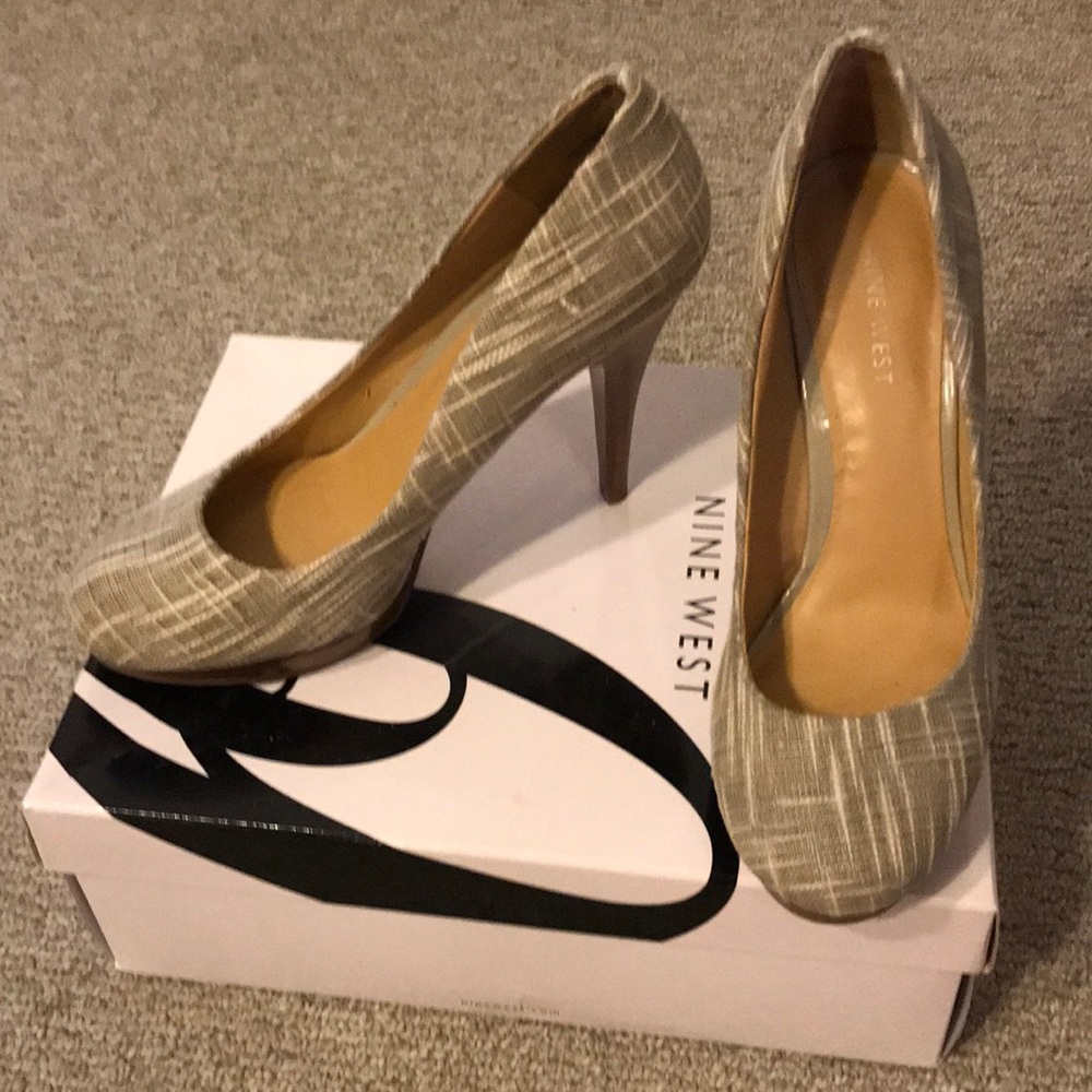 Nine West woven textured natural heel